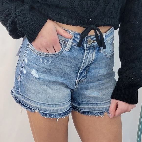 Vervet by Flying Monkey Rebecca Shorts Denim Cut Offs Distressed High Rise NWT - Picture 1 of 6